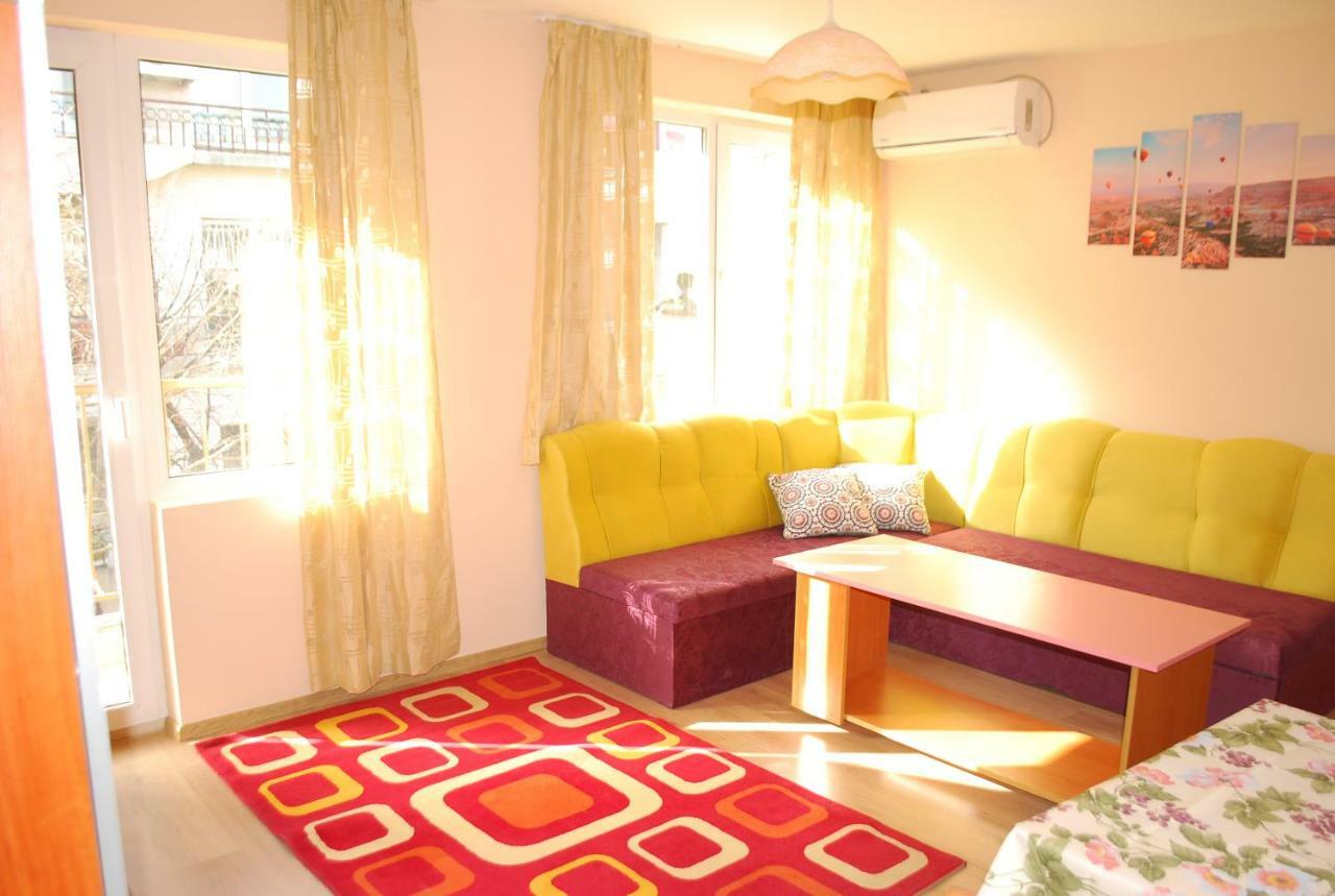 City Stay In Varna Extérieur photo